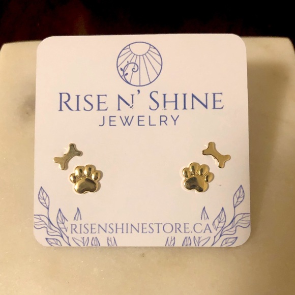 Rise n’ Shine Jewelry Jewelry - Paws & Bones Earrings - 18K gold plated